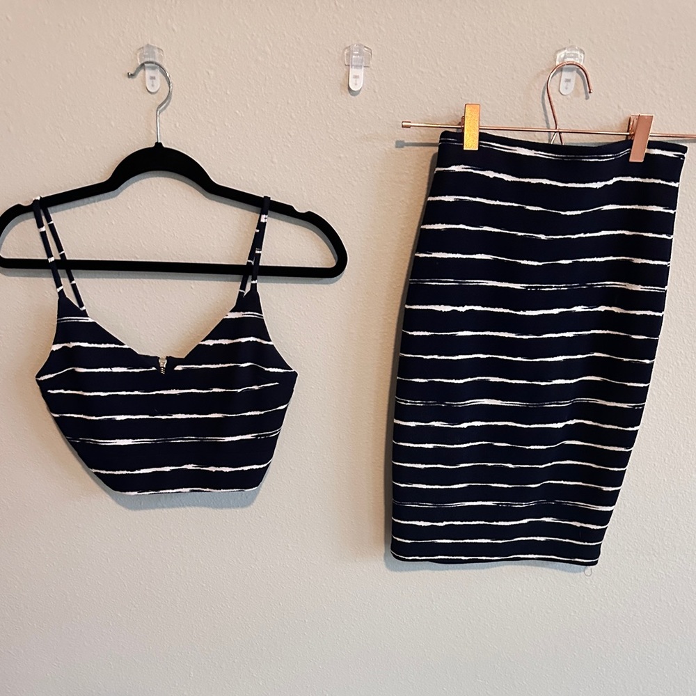 Crop top skirt set